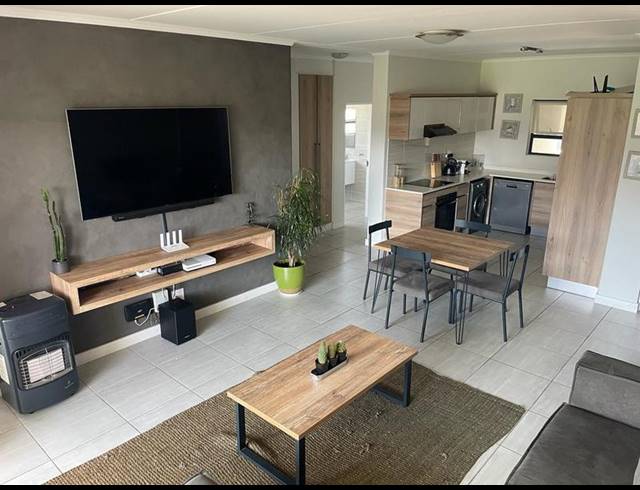 2 BEDROOM APARTMENT FOR SALE IN WATERFALL